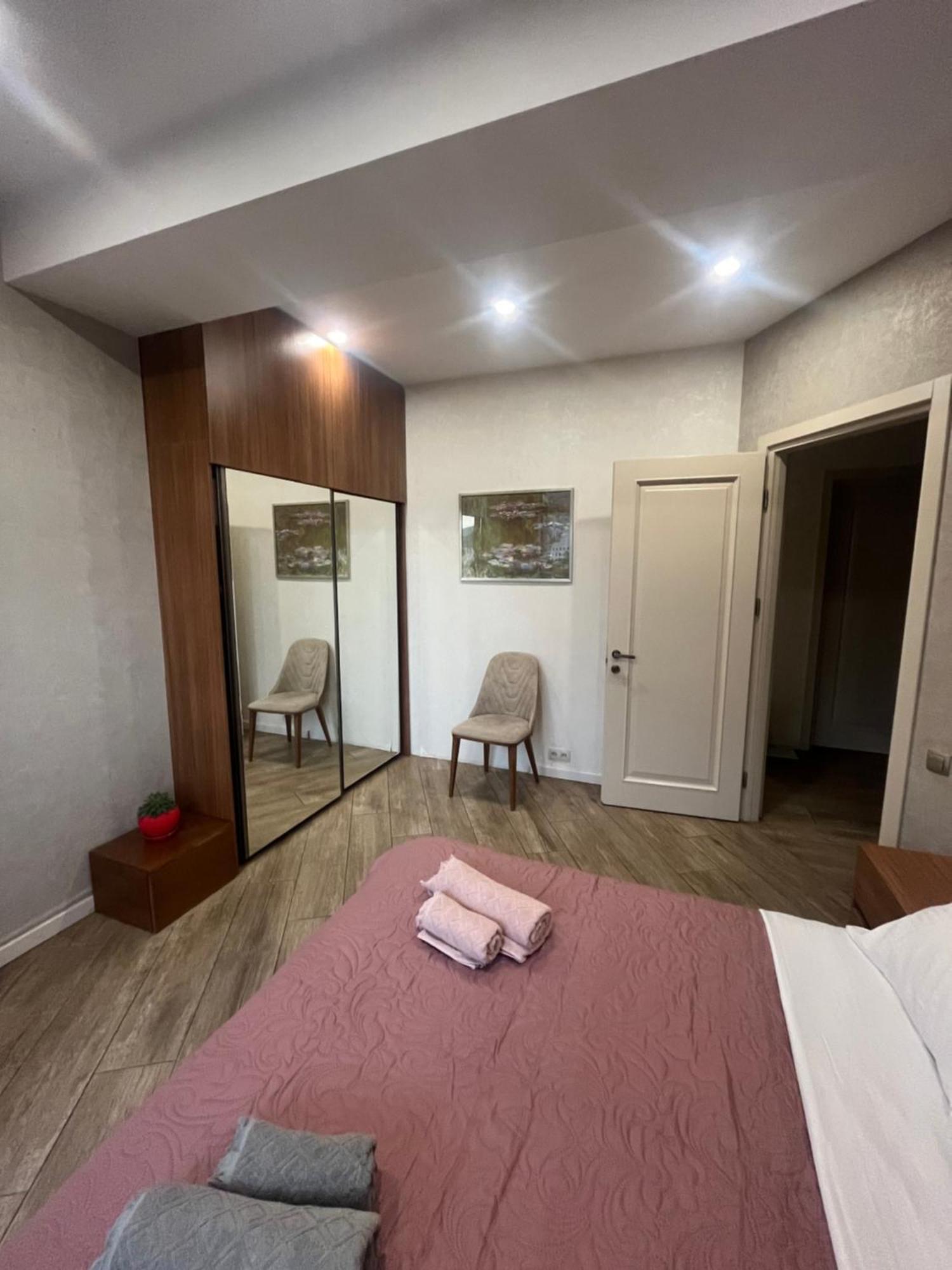 Panorama Khiliani Apartment Tbilisi Luaran gambar