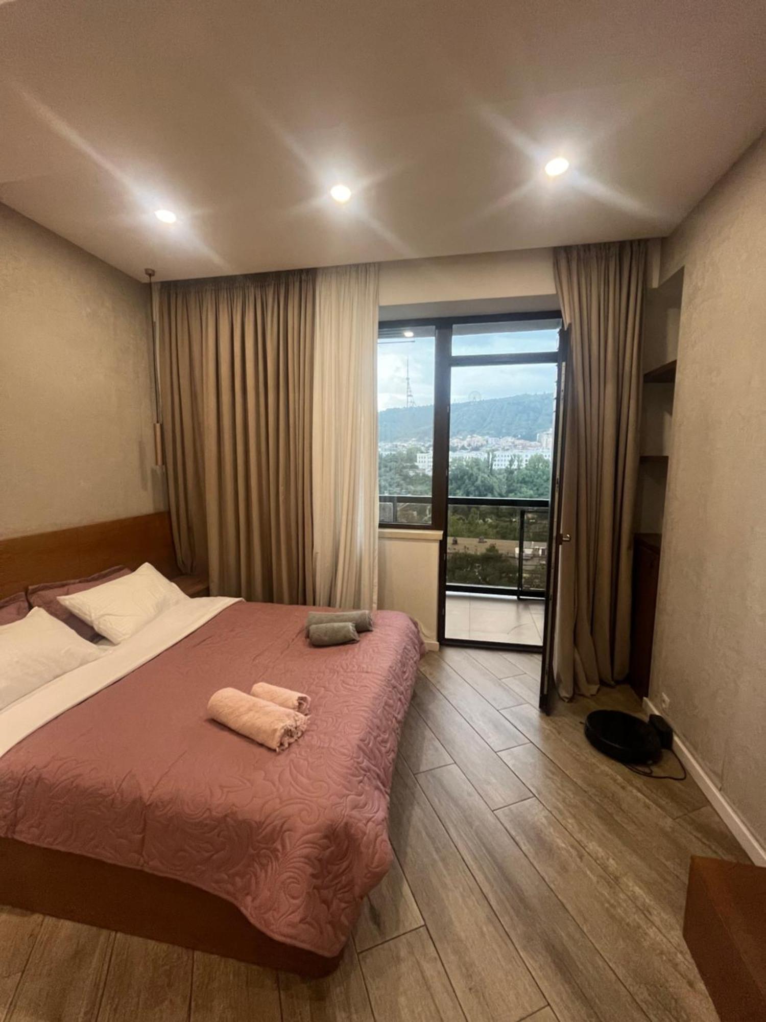 Panorama Khiliani Apartment Tbilisi Luaran gambar