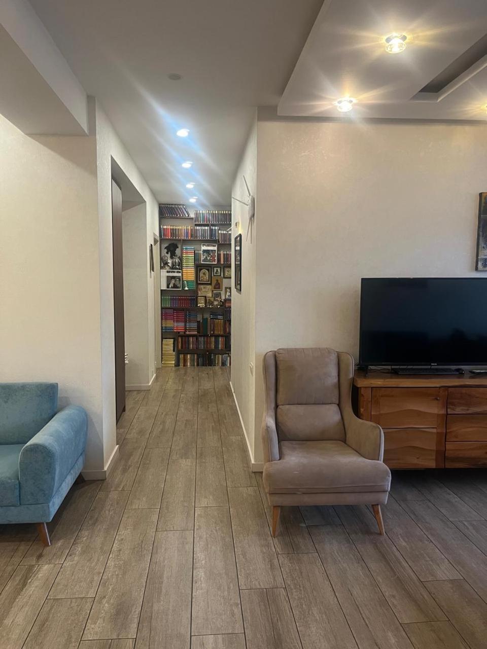 Panorama Khiliani Apartment Tbilisi Luaran gambar